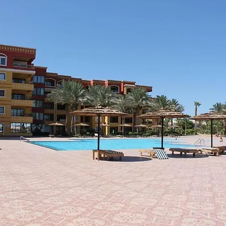 Esplanada Beach Apartment